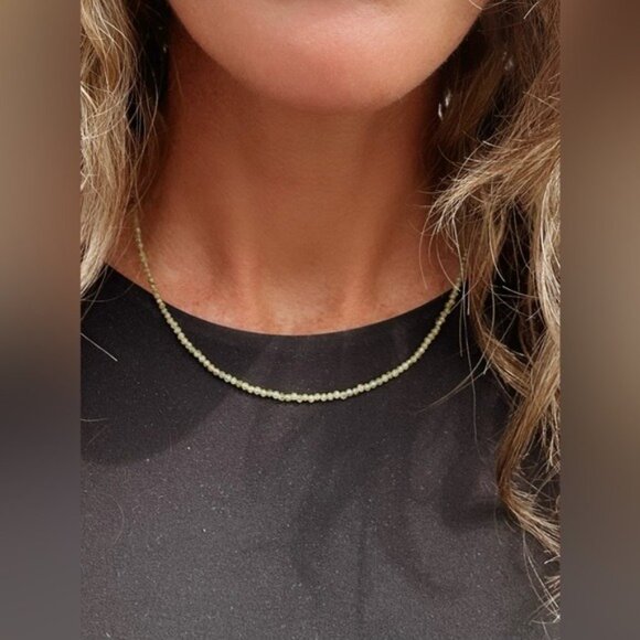 Green Beaded Necklace August Birthstone Necklace Peridot Gemstone Dainty Jewelry - Picture 5 of 16